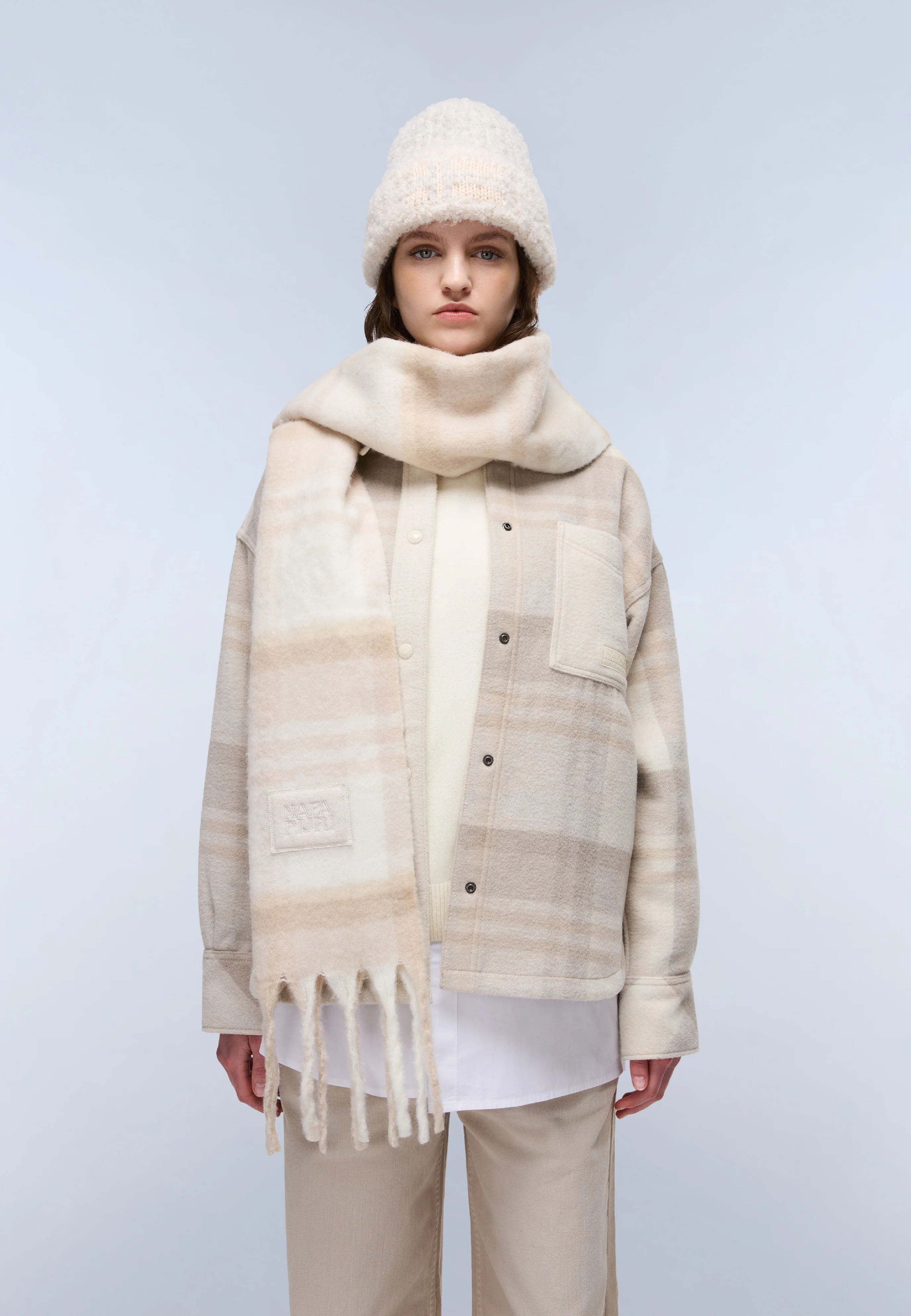 Penia Scarf