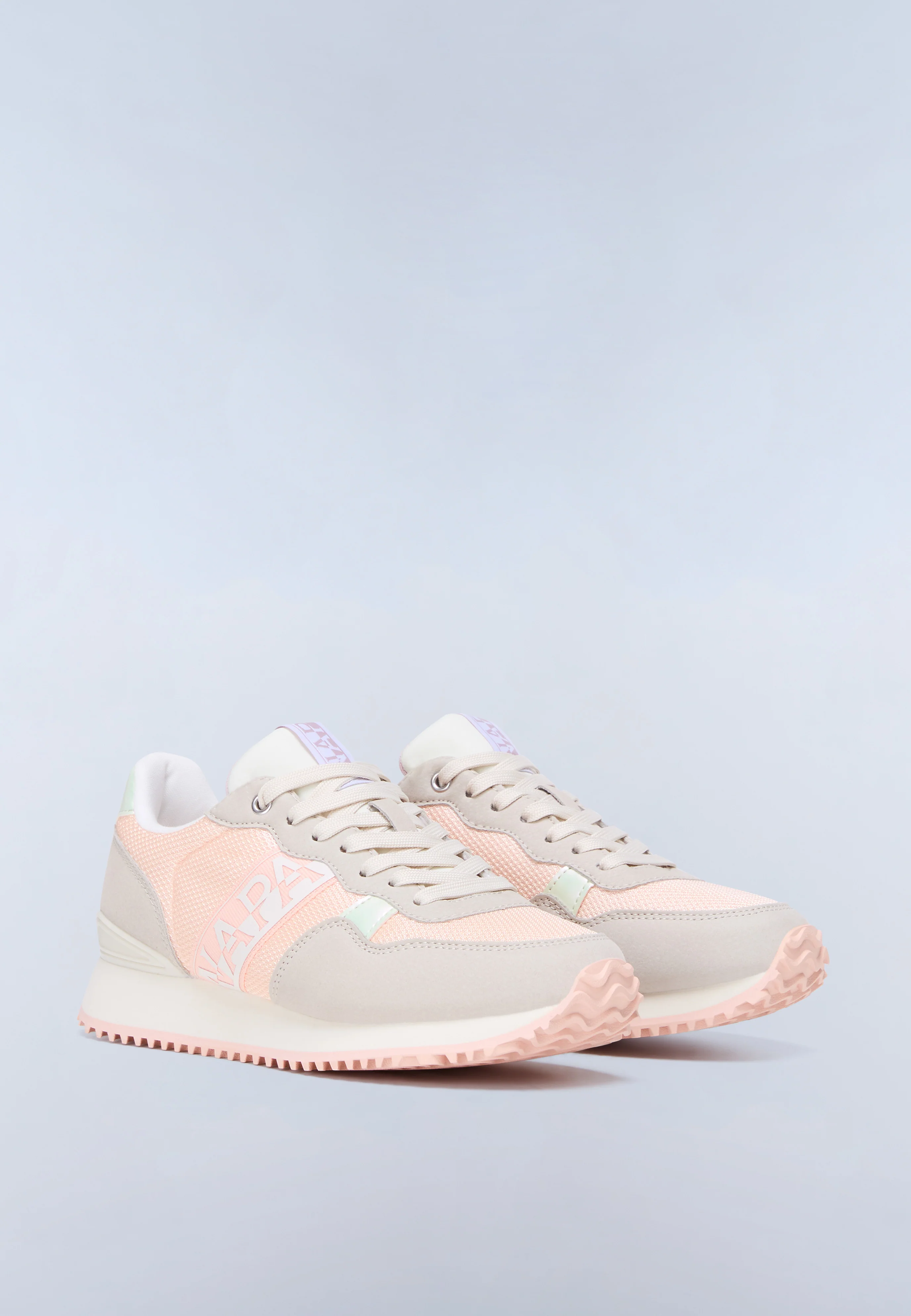 Trainers Astra Mesh